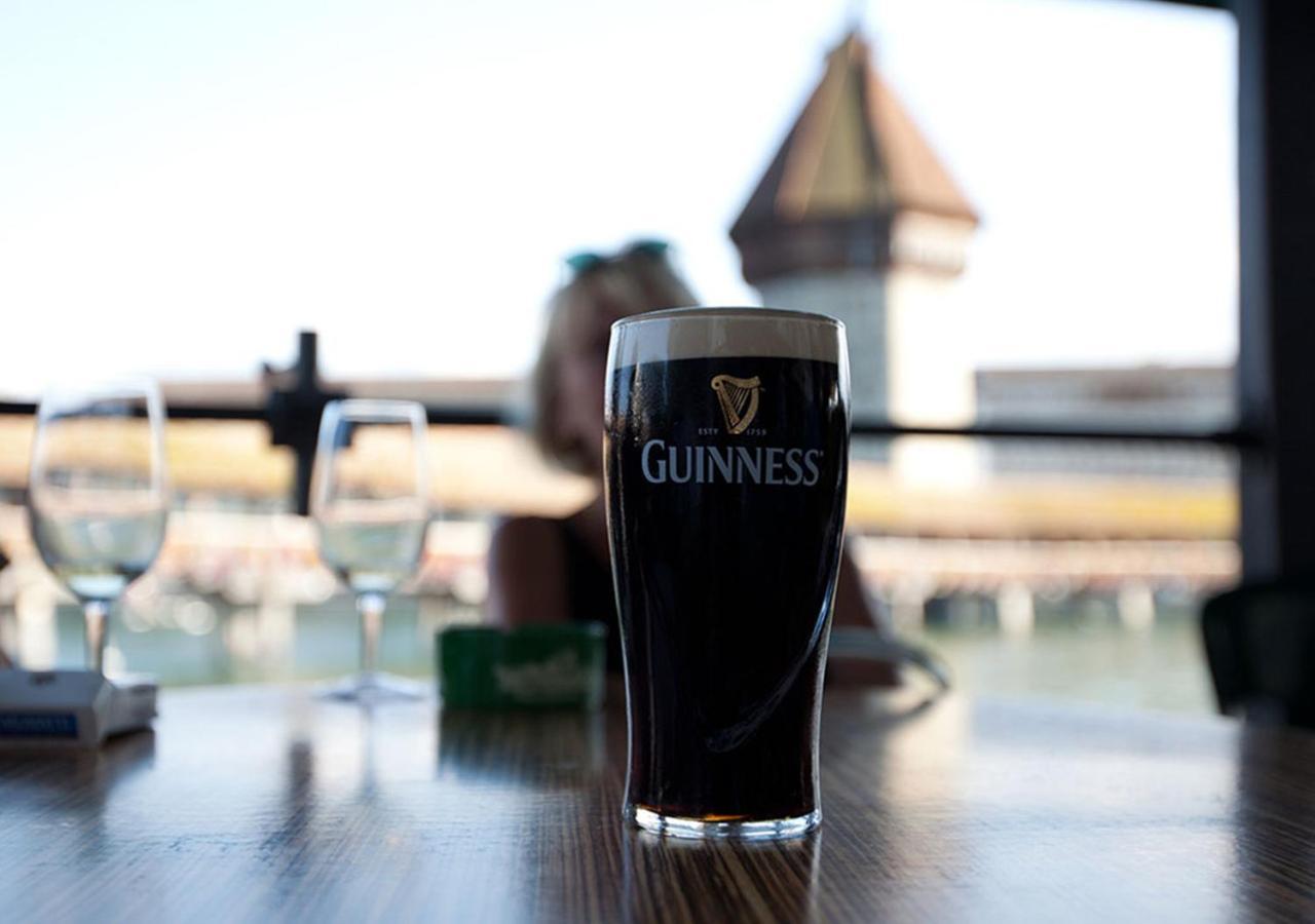 Hotel Pickwick And Pub "The Room With A View" Lucerne Exterior photo