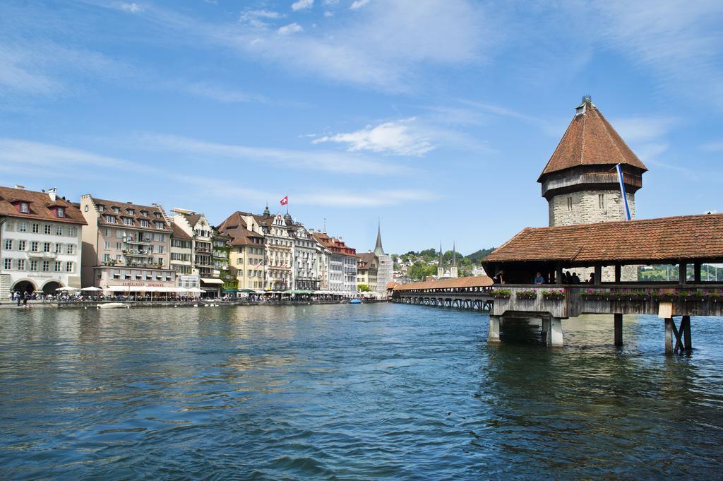 Hotel Pickwick And Pub "The Room With A View" Lucerne Exterior photo